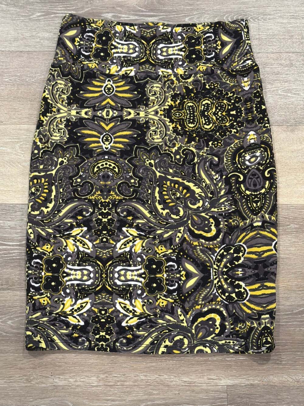 LULARoe Skirt Black Yellow Gray Small
